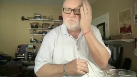 Snapshot of curo69 chatting on 02/19/25, 01:17 ALAN online show from 02/19/25, 01:17