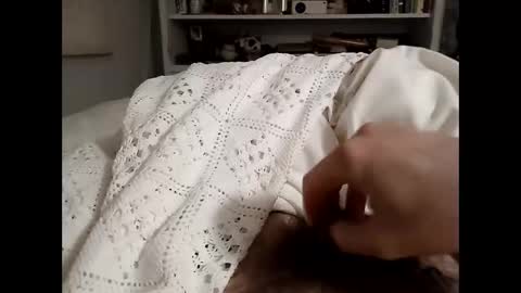 Snapshot of currocll chatting on 01/01/25, 04:18 currocll online show from 01/01/25, 04:18