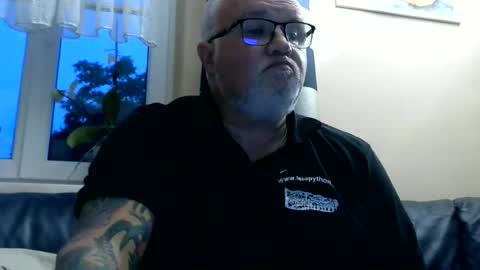 Snapshot of curtus14 chatting on 06/22/26, 07:33 curtus14 online show from 06/22/26, 07:33