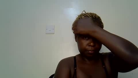 Snapshot of curvy294 chatting on 04/15/26, 08:42 SALLY online show from 04/15/26, 08:42