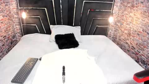 Alyanna  online show from 11/01/25, 12:07