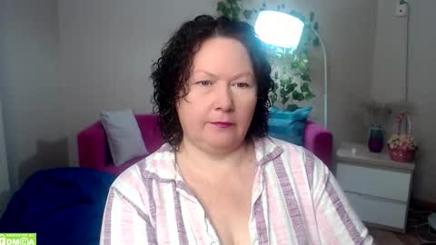 curvy_girlz online show from 12/02/25, 05:08