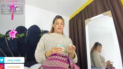 Violet 3 online show from 01/11/25, 11:34