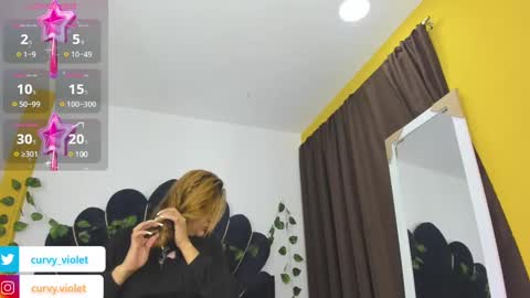 Violet 3 online show from 01/17/25, 11:38