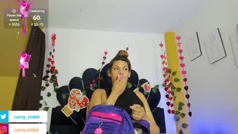 Violet 3 online show from 03/03/25, 11:33