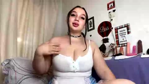 curvybombb online show from 09/29/25, 11:26