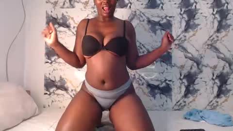 Snapshot of curvyj255 chatting on 07/11/26, 07:49 curvyj255 online show from 07/11/26, 07:49