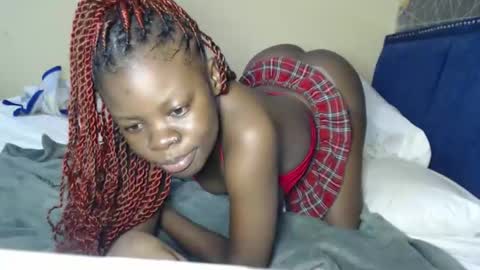 Snapshot of curvyjoan chatting on 02/25/26, 09:19 curvyjoan online show from 02/25/26, 09:19