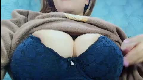 Snapshot of curvyjulieth chatting on 05/04/26, 11:34 Julieth online show from 05/04/26, 11:34