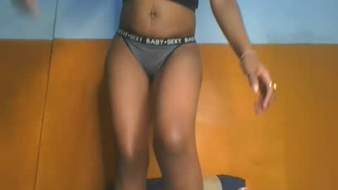 curvylyin online show from 10/12/25, 03:00