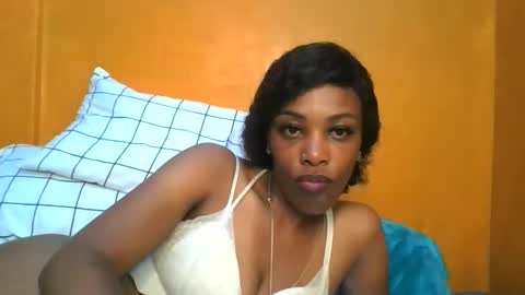 Snapshot of curvylyin chatting on 03/12/26, 07:36 curvylyin online show from 03/12/26, 07:36
