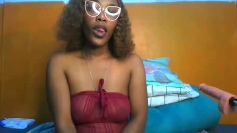Snapshot of curvylyin chatting on 04/07/26, 03:40 curvylyin online show from 04/07/26, 03:40