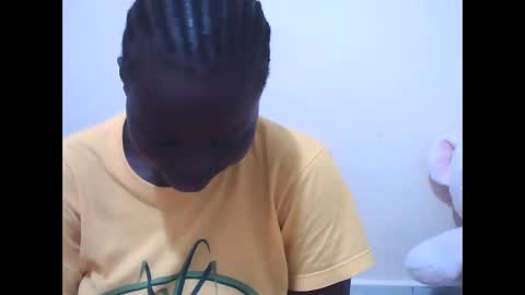 curvynubian online show from 03/25/26, 09:21