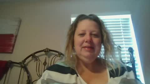 Snapshot of curvynurse69 chatting on 06/21/26, 02:41 curvynurse69 online show from 06/21/26, 02:41