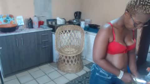 curvypear76x online show from 01/23/25, 08:15