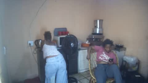 curvypear76x online show from 02/28/26, 10:16