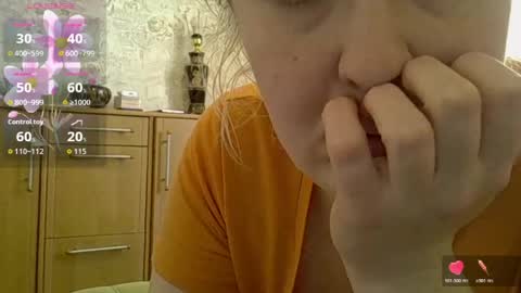 Curvy online show from 04/12/26, 10:09