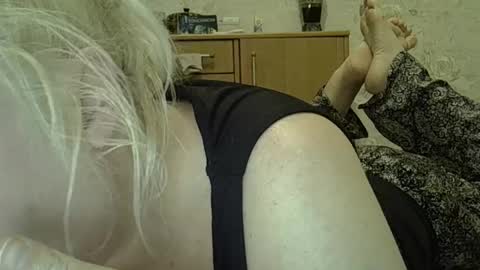 Snapshot of curvywild_lady30 chatting on 05/05/26, 07:22 Curvy online show from 05/05/26, 07:22