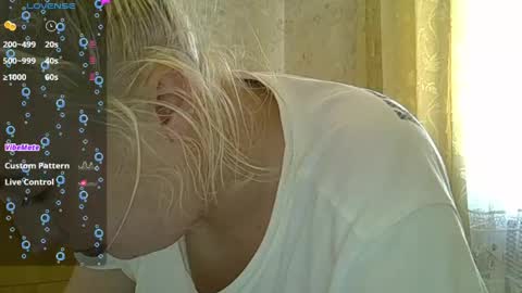 Snapshot of curvywild_lady30 chatting on 05/17/26, 10:44 Curvy online show from 05/17/26, 10:44
