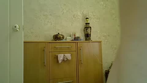 Snapshot of curvywild_lady30 chatting on 05/24/26, 12:32 Curvy online show from 05/24/26, 12:32