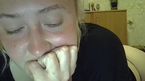 Snapshot of curvywild_lady30 chatting on 05/29/26, 08:07 Curvy online show from 05/29/26, 08:07