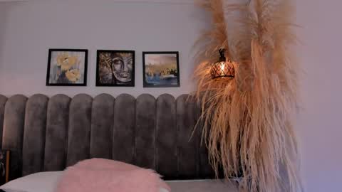 Amber  online show from 04/16/26, 09:39