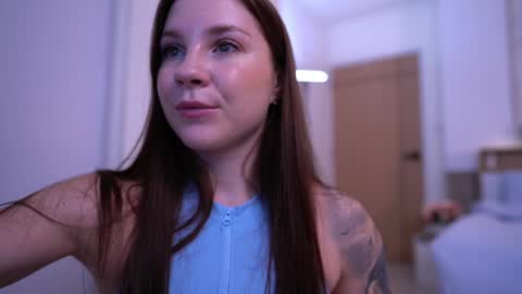 Foxy online show from 10/01/25, 12:27