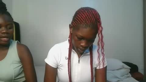 angel online show from 09/18/25, 10:39