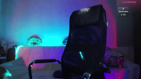 Betty online show from 10/06/25, 12:13