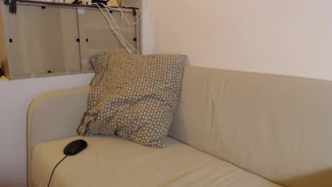 Tomas online show from 12/19/25, 06:37