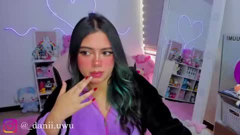 Snapshot of cute_dani__ chatting on 06/10/26, 02:49 Dani online show from 06/10/26, 02:49