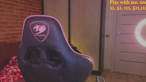 Everyday stream in the same time online show from 12/24/24, 01:38