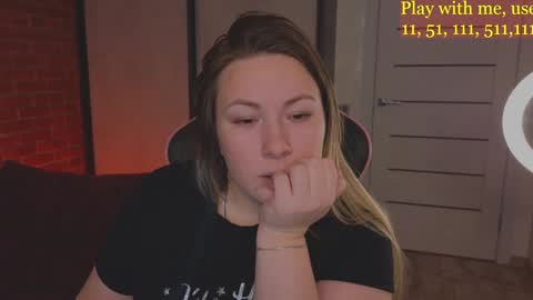 Everyday stream in the same time online show from 01/13/25, 07:32