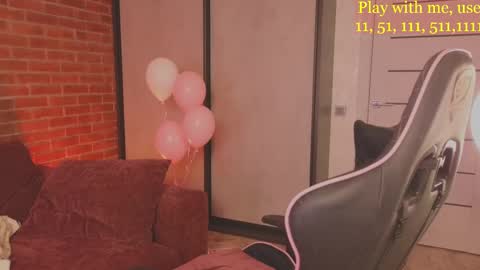 Everyday stream in the same time online show from 02/16/25, 01:58