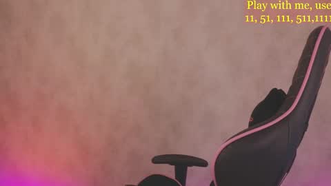 Everyday stream in the same time online show from 03/12/25, 01:58