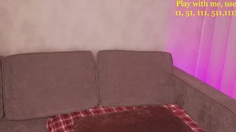 Everyday stream in the same time online show from 10/18/25, 01:41