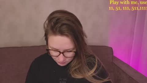 Everyday stream in the same time online show from 10/19/25, 03:40