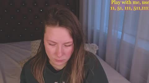 Everyday stream in the same time online show from 04/08/26, 01:27