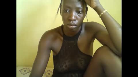 cute_doria online show from 02/24/25, 11:43