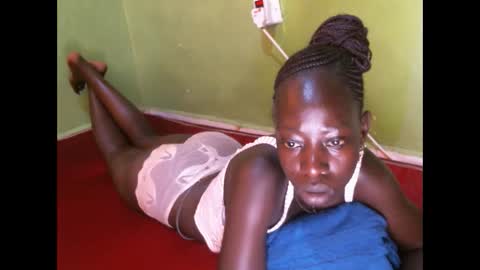 cute_doria online show from 10/19/25, 10:27