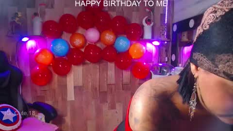 Snapshot of cute_elii chatting on 10/27/25, 11:41    Independent Model online show from 10/27/25, 11:41