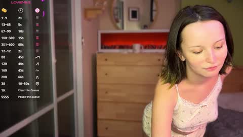 Snapshot of cute_emiliya chatting on 06/27/26, 12:22 Emily online show from 06/27/26, 12:22