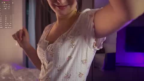 Snapshot of cute_emiliya chatting on 07/22/26, 12:46 Emily online show from 07/22/26, 12:46