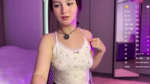 Snapshot of cute_emiliya chatting on 07/29/26, 02:10 Emily online show from 07/29/26, 02:10