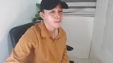 cute_enzo24 online show from 12/04/24, 05:49
