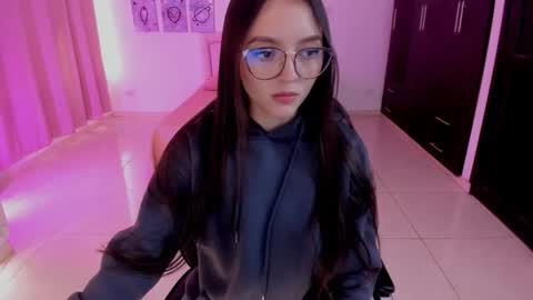 Bella Fox online show from 01/12/26, 02:44