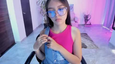 Bella Fox online show from 05/19/26, 02:56