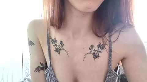 cute_foxis online show from 05/08/26, 03:06
