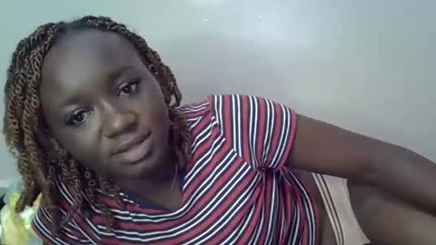 Snapshot of cute_gee chatting on 02/26/26, 06:18 daddysdoll online show from 02/26/26, 06:18