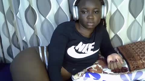 Snapshot of cute_gee chatting on 07/04/26, 07:42 daddysdoll online show from 07/04/26, 07:42